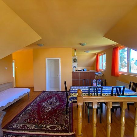 Fuzfa Apartman Joseni エクステリア 写真
